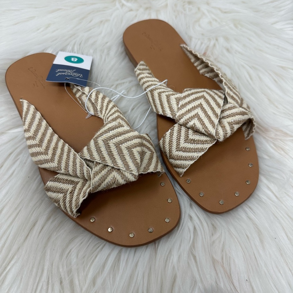 Universal Thread Louise Women casual slides sandals